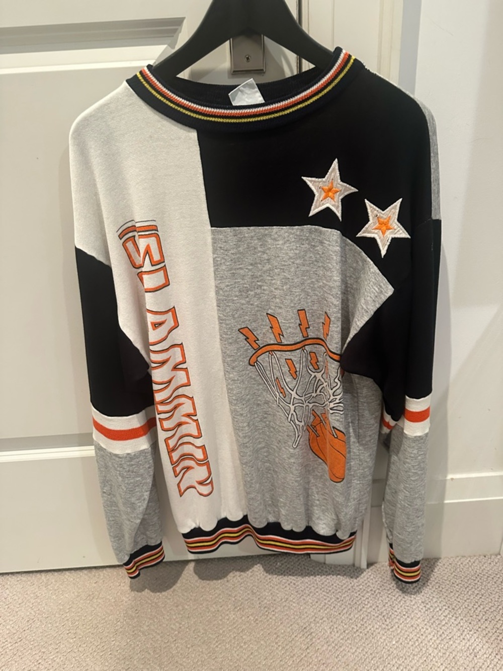 VINTAGE SWEATSHIRT